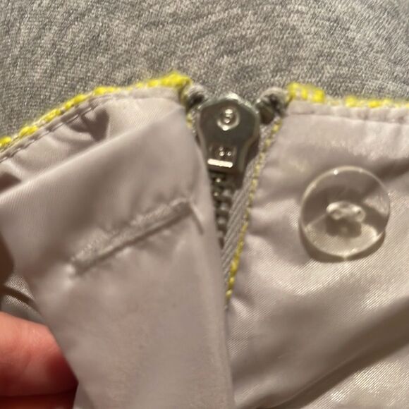 ABS Allen Schwartz Platinum Vintage Bold Yellow Textured Tweed Mini Skirt Sz 2 - Picture 5 of 14